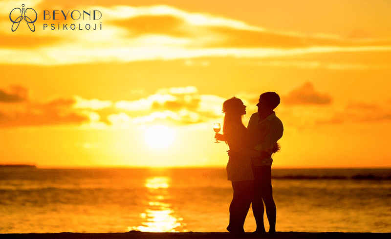 Bağlı Ve Mutlu İlişki İçin İpuçları
