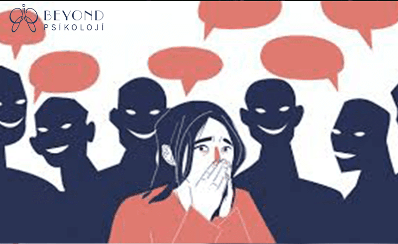 Sosyal kaygının şiddeti, stres ile paralel artmakta olup toplumda yaygın olarak görülmektedir